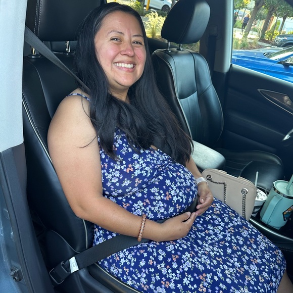 Meet your Posher, Adrianna B. - Picture 6 of 12